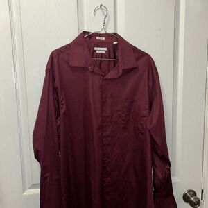 Van Heusen Men's Dress Shirt Fitted FCollar Stretch Solid Burgundy reg Fit NEW